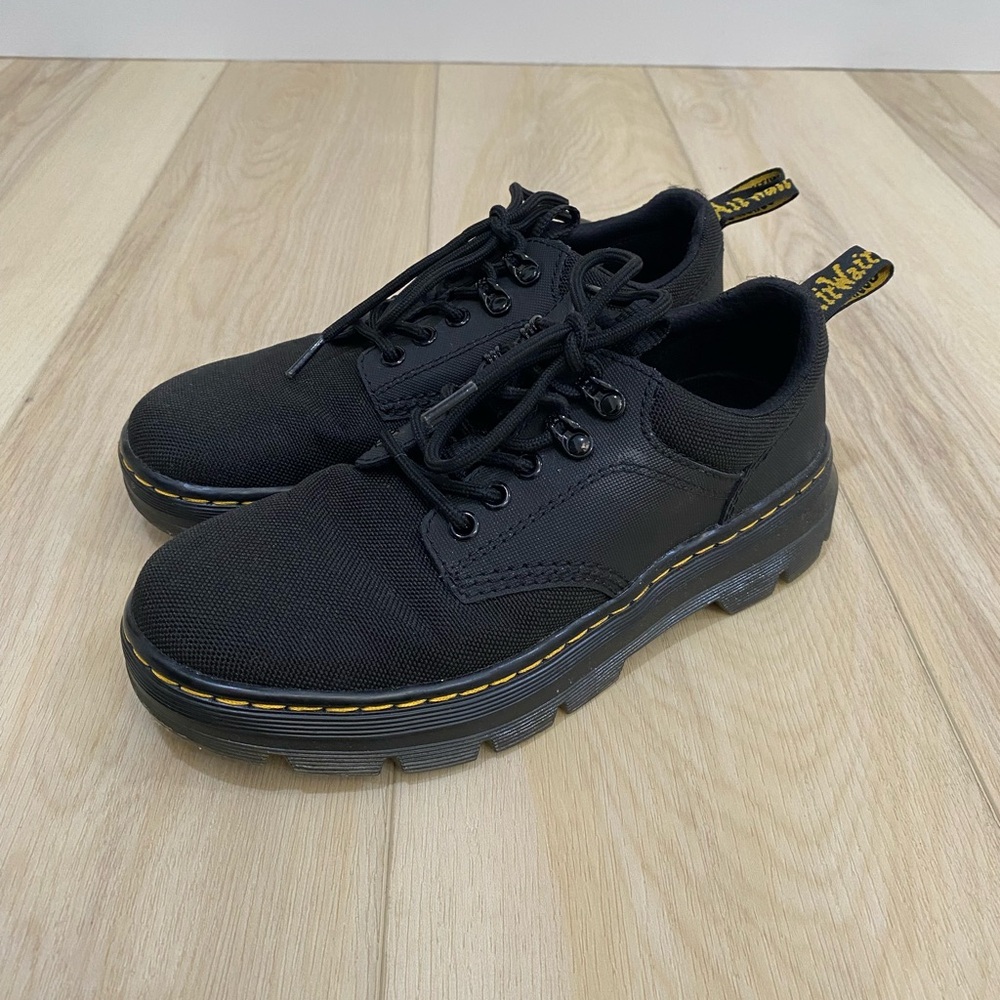 Doc Dr Martens Reeder Men's 6 Women's 7 Black Leather Lace Up Oxfords Shoes